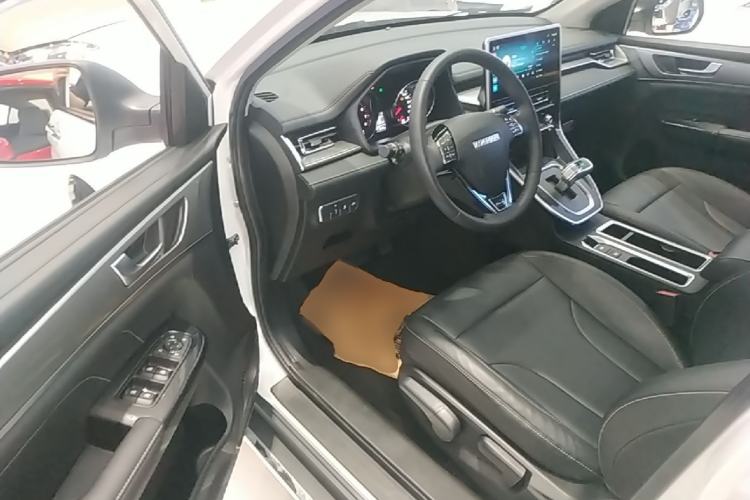 Used Haval M6 2021 PLUS 1.5T DCT Luxury Smart Connectivity Model Driver Seat