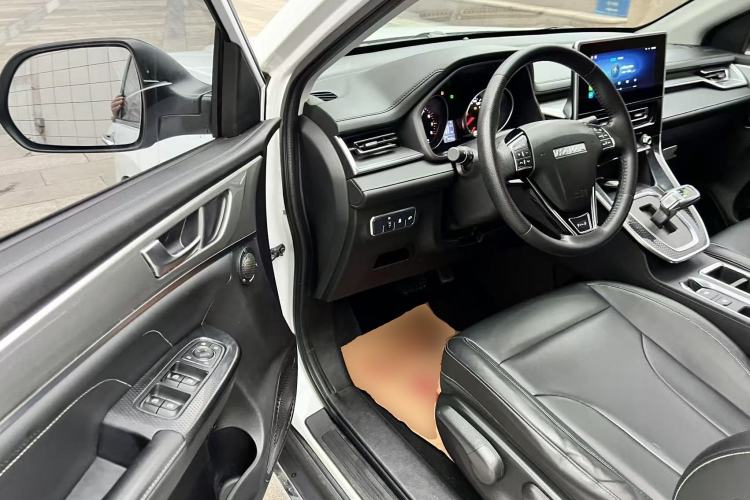 Used Haval M6 2021 PLUS 1.5T DCT Luxury Smart Connectivity Model Driver Seat