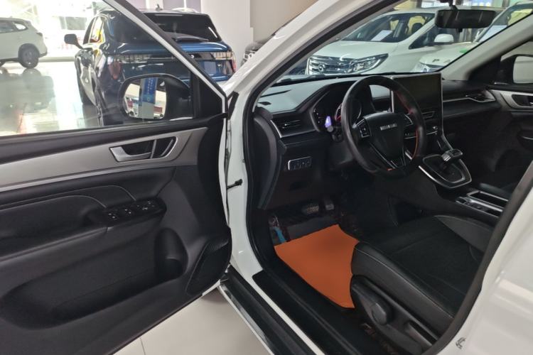 Used Haval M6 2021 PLUS 1.5T DCT Luxury Smart Connectivity Model Driver Seat