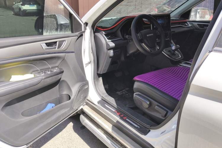 Used Haval M6 2021 PLUS 1.5T DCT Luxury Smart Connectivity Model Driver Seat