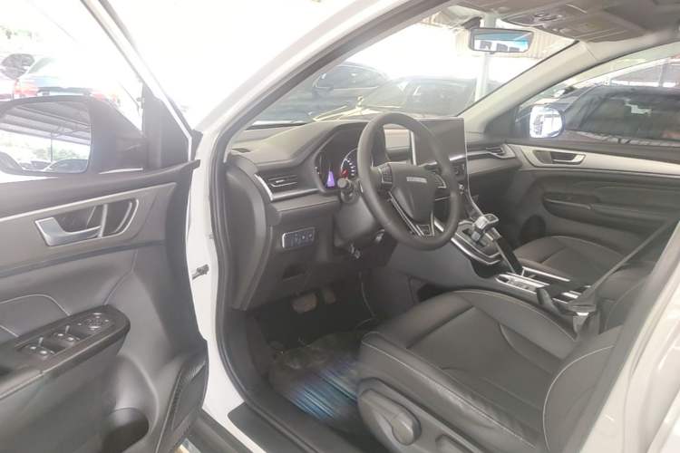 Used Haval M6 2021 PLUS 1.5T DCT Luxury Smart Connectivity Model Driver Seat