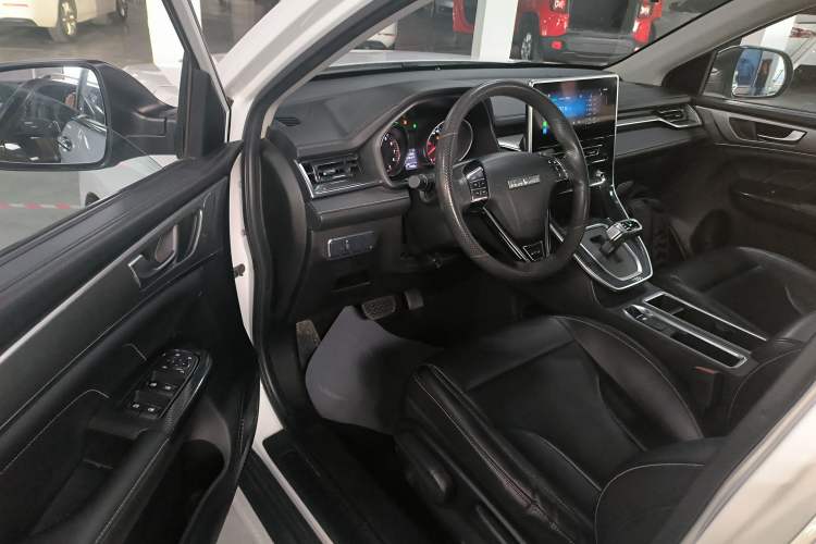 Used Haval M6 2021 PLUS 1.5T DCT Comfort Edition Driver Seat