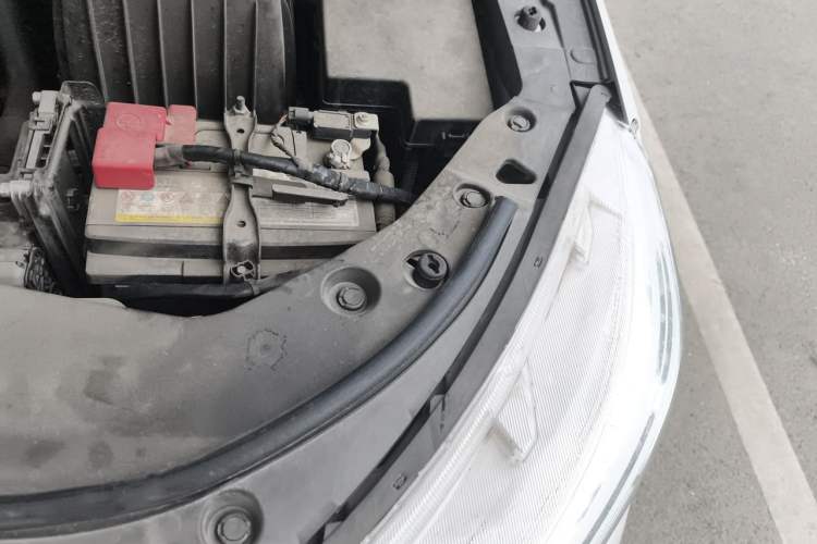 Used Haval M6 2021 PLUS 1.5T DCT Luxury Smart Connectivity Model Engine Bay Left