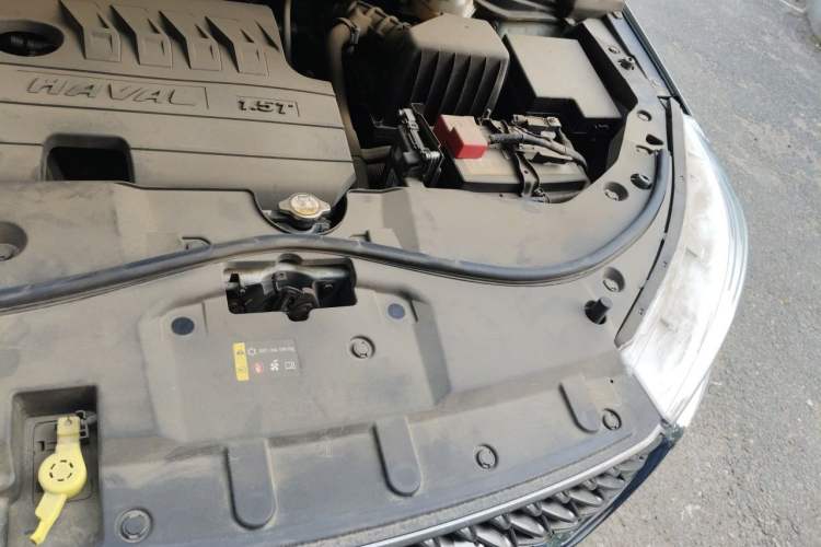Used Haval M6 2021 PLUS 1.5T Manual Luxury Smart Connectivity Model Engine Bay Left