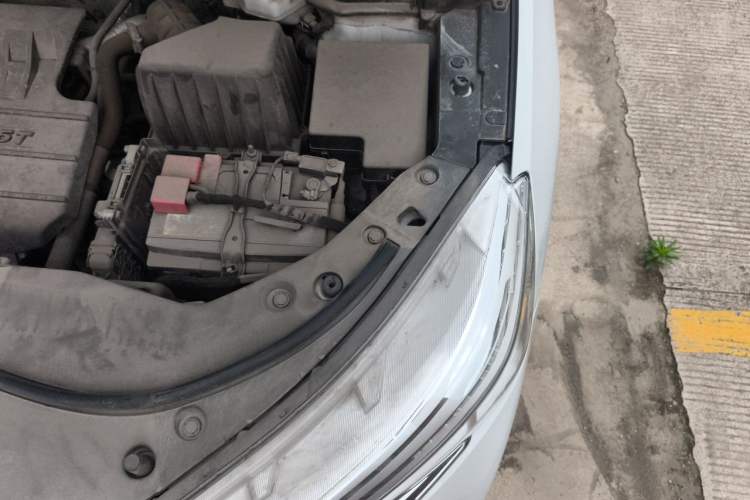 Used Haval M6 2021 PLUS 1.5T DCT Luxury Smart Connectivity Model Engine Bay Left