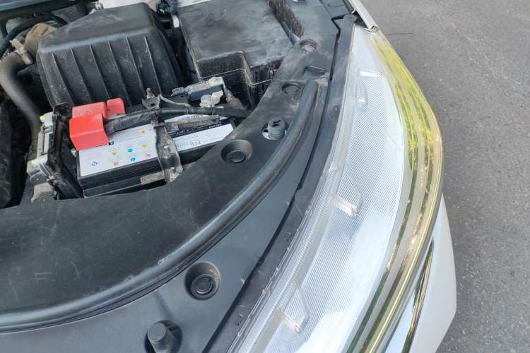 Used Haval M6 2021 PLUS 1.5T DCT Luxury Smart Connectivity Model Engine Bay Left