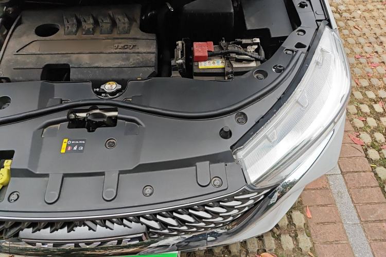 Used Haval M6 2021 PLUS 1.5T DCT Luxury Smart Connectivity Model Engine Bay Left