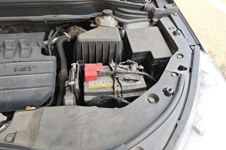 Used Haval M6 2021 PLUS 1.5T DCT Luxury Smart Connectivity Model Engine Bay Left