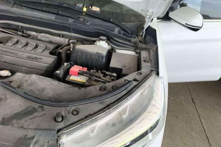 Used Haval M6 2021 PLUS 1.5T Manual Luxury Smart Connectivity Model Engine Bay Left