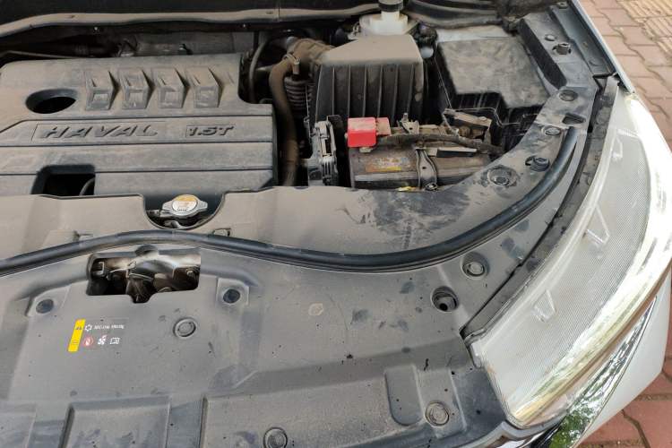 Used Haval M6 2021 PLUS 1.5T DCT Luxury Smart Connectivity Model Engine Bay Left