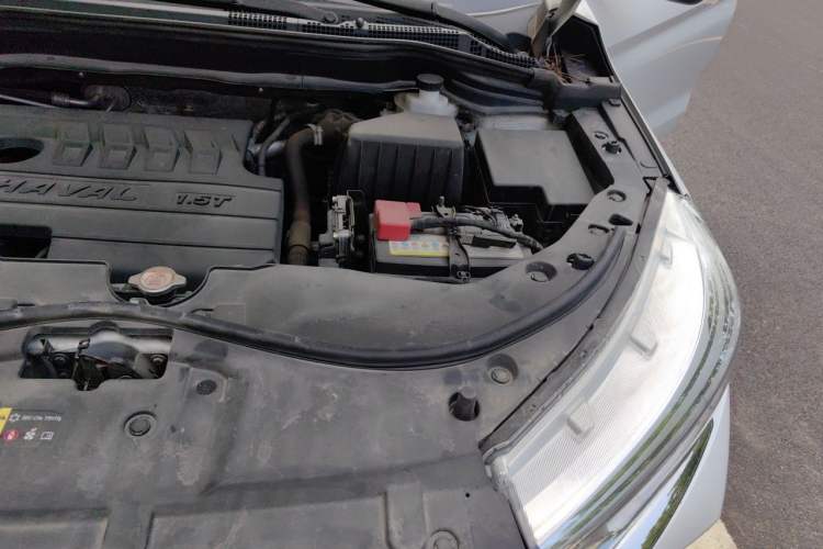 Used Haval M6 2021 PLUS 1.5T DCT Smart Enjoyment Model Engine Bay Left