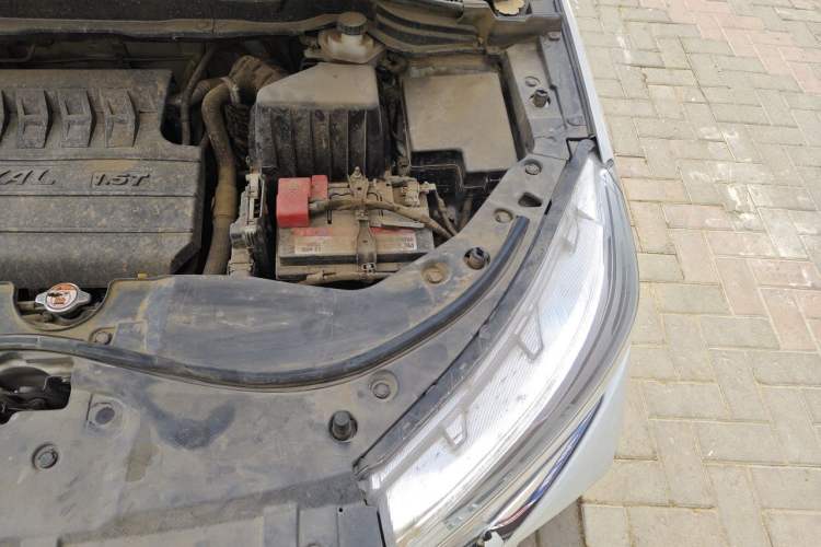 Used Haval M6 2021 PLUS 1.5T DCT Comfort Edition Engine Bay Left