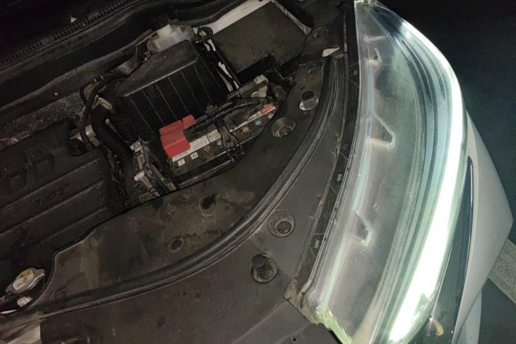Used Haval M6 2021 PLUS 1.5T DCT Luxury Smart Connectivity Model Engine Bay Left