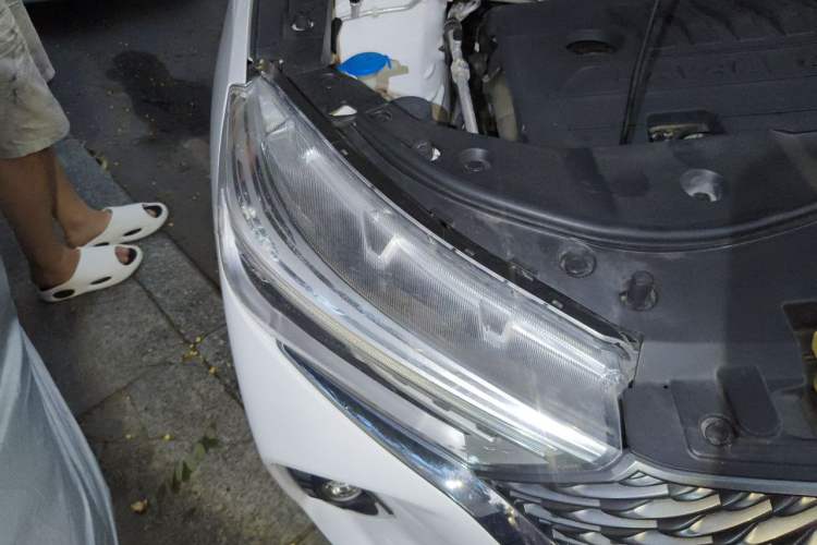Used Haval M6 2021 PLUS 1.5T DCT Luxury Smart Connectivity Model Engine Bay Right
