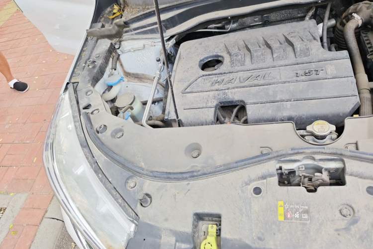 Used Haval M6 2021 PLUS 1.5T DCT Luxury Smart Connectivity Model Engine Bay Right