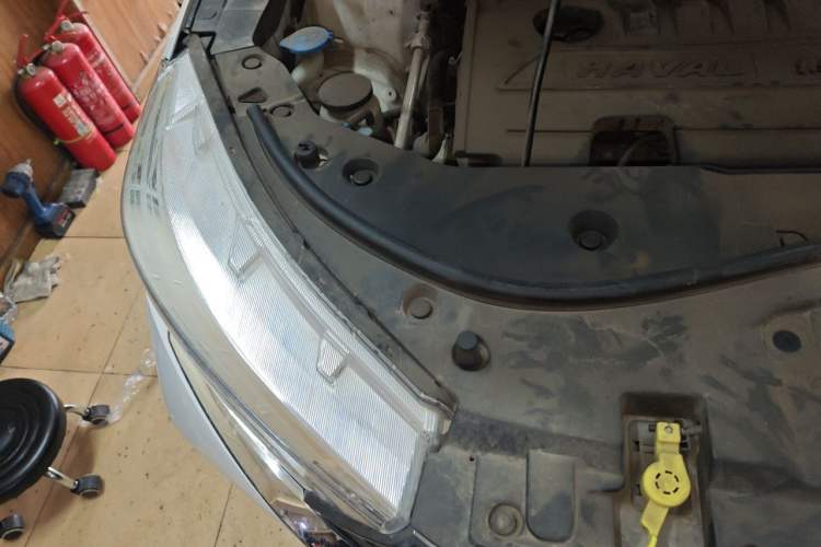 Used Haval M6 2021 PLUS 1.5T DCT Luxury Smart Connectivity Model Engine Bay Right