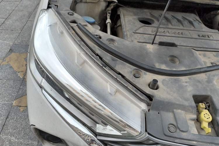 Used Haval M6 2021 PLUS 1.5T Manual Elite Smart Connectivity Model Engine Bay Right