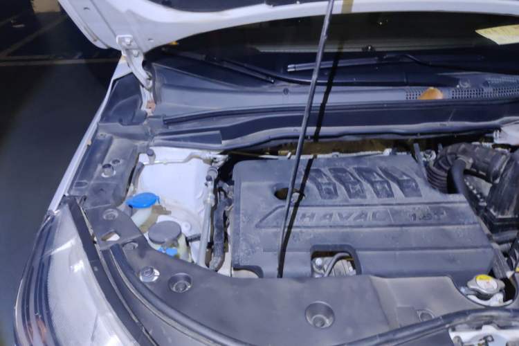 Used Haval M6 2021 PLUS 1.5T DCT Luxury Smart Connectivity Model Engine Bay Right
