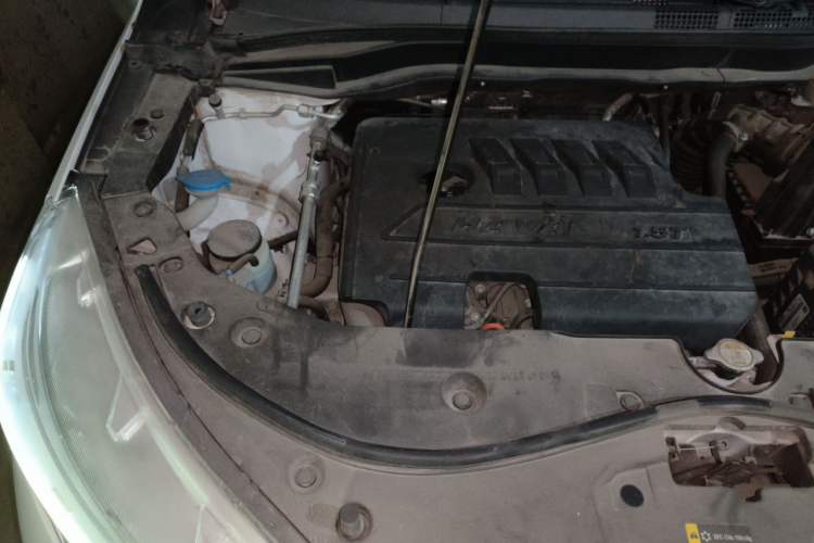 Used Haval M6 2021 PLUS 1.5T DCT Luxury Smart Connectivity Model Engine Bay Right