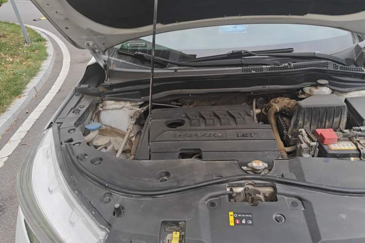 Used Haval M6 2021 PLUS 1.5T DCT Elite Smart Connectivity Model Engine Bay Right