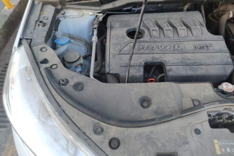 Used Haval M6 2021 PLUS 1.5T DCT Luxury Smart Connectivity Model Engine Bay Right