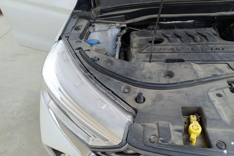 Used Haval M6 2021 PLUS 1.5T DCT Luxury Smart Connectivity Model Engine Bay Right