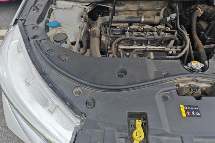 Used Haval M6 2021 PLUS 1.5T DCT Prestige Smart Connectivity Model Engine Bay Right