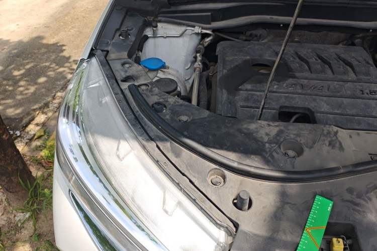 Used Haval M6 2021 PLUS 1.5T DCT Luxury Smart Connectivity Model Engine Bay Right