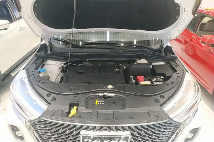 Used Haval M6 2021 PLUS 1.5T DCT Luxury Smart Connectivity Model Engine Bay