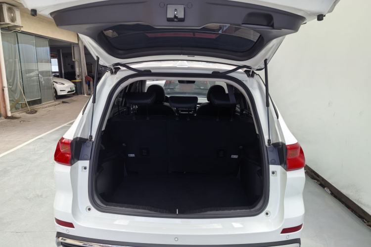 Used Haval M6 2021 PLUS 1.5T DCT Luxury Smart Connectivity Model Exterior 11