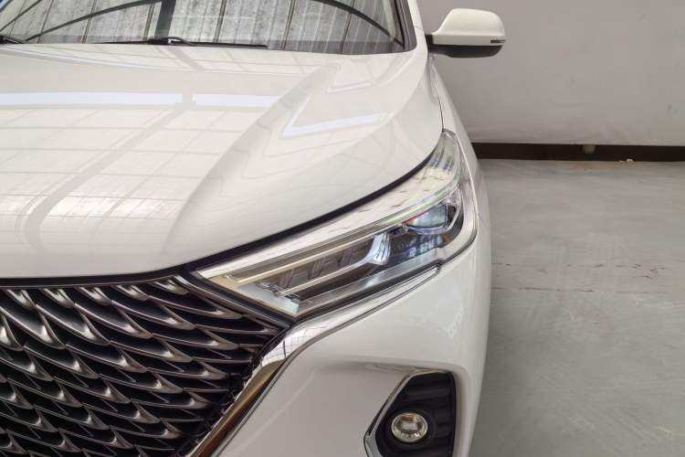 Used Haval M6 2021 PLUS 1.5T DCT Luxury Smart Connectivity Model Exterior 2