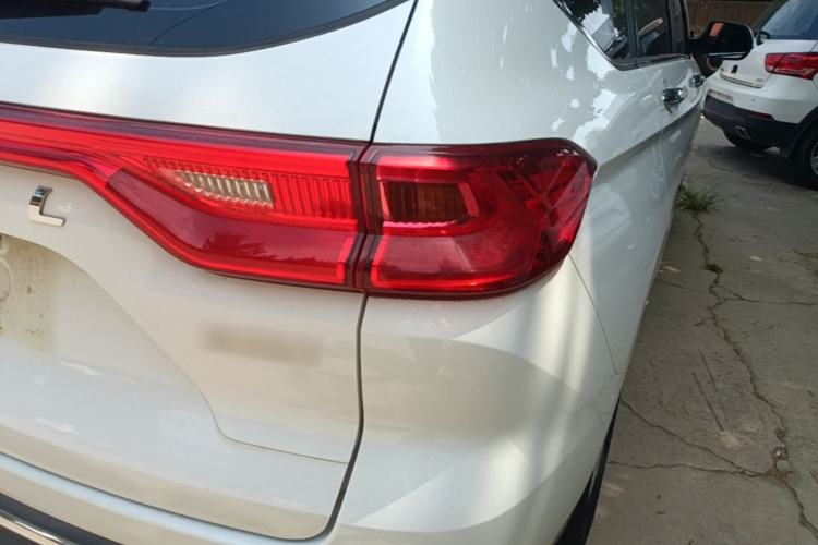 Used Haval M6 2021 PLUS 1.5T Manual Elite Smart Connectivity Model Exterior 3