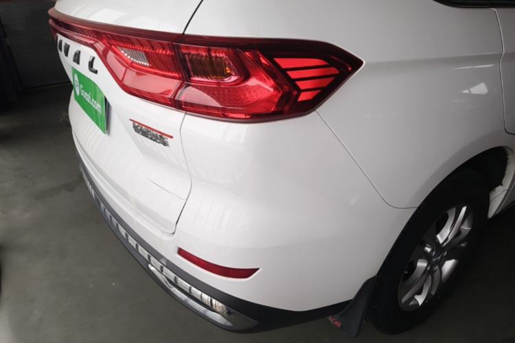 Used Haval M6 2021 PLUS 1.5T Manual Elite Smart Connectivity Model Exterior 3