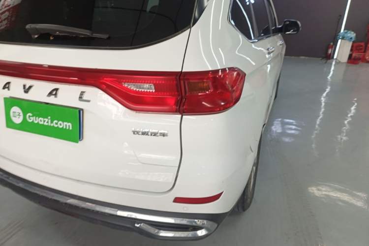 Used Haval M6 2021 PLUS 1.5T DCT Prestige Smart Connectivity Model Exterior 3