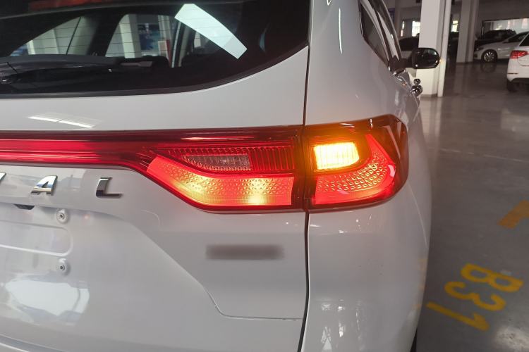 Used Haval M6 2021 PLUS 1.5T DCT Comfort Edition Exterior 3