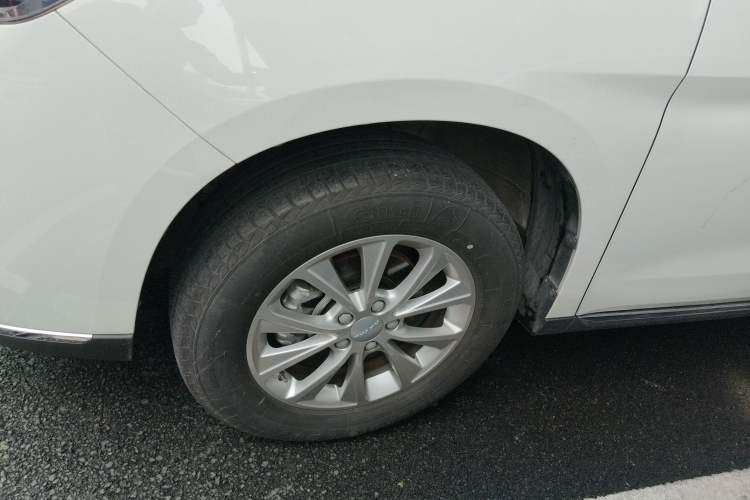 Used Haval M6 2021 PLUS 1.5T Manual Luxury Smart Connectivity Model Exterior 4