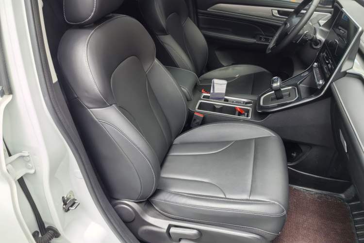 Used Haval M6 2021 PLUS 1.5T DCT Luxury Smart Connectivity Model Exterior 4