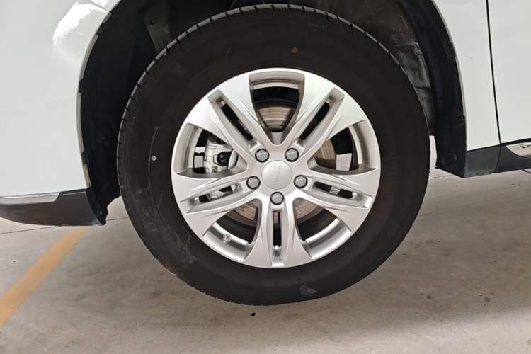 Used Haval M6 2021 PLUS 1.5T Manual Elite Smart Connectivity Model Exterior 4
