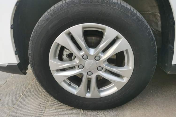 Used Haval M6 2021 PLUS 1.5T Manual Elite Smart Connectivity Model Exterior 4