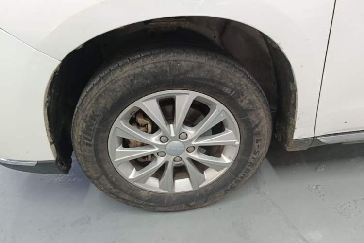 Used Haval M6 2021 PLUS 1.5T DCT Prestige Smart Connectivity Model Exterior 4