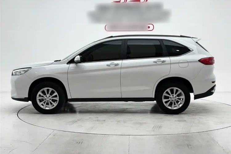 Used Haval M6 2021 PLUS 1.5T DCT Luxury Smart Connectivity Model Exterior 4