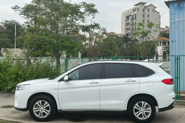 Used Haval M6 2021 PLUS 1.5T DCT Elite Smart Connectivity Model Exterior 5