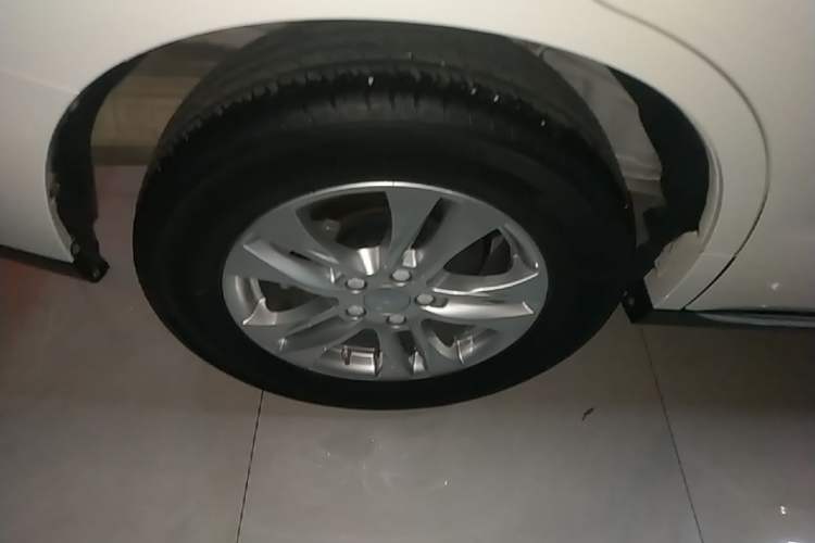Used Haval M6 2021 PLUS 1.5T DCT Comfort Edition Exterior 5