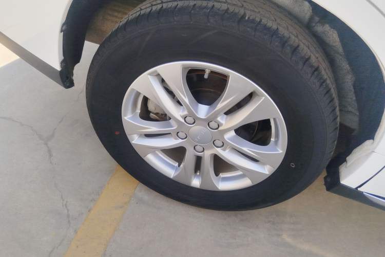Used Haval M6 2021 PLUS 1.5T Manual Elite Smart Connectivity Model Exterior 5