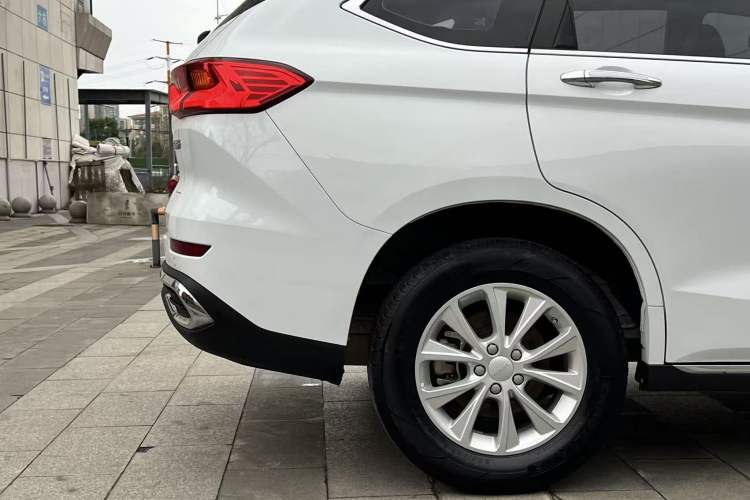 Used Haval M6 2021 PLUS 1.5T DCT Luxury Smart Connectivity Model Exterior 5