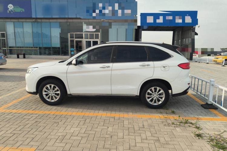 Used Haval M6 2021 PLUS 1.5T DCT Luxury Smart Connectivity Model Exterior 6