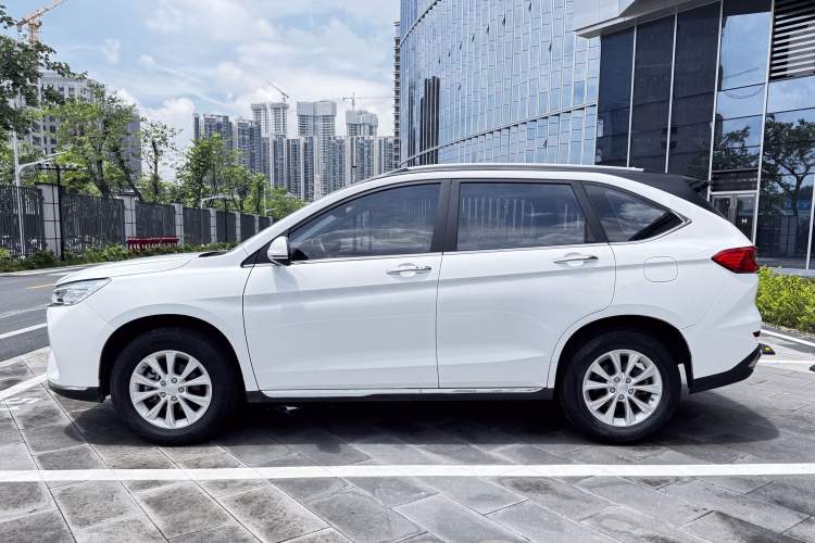 Used Haval M6 2021 PLUS 1.5T DCT Luxury Smart Connectivity Model Exterior 7