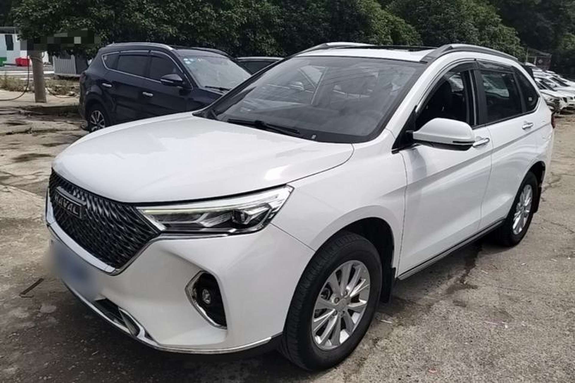 Used Haval M6 2021 PLUS 1.5T DCT Luxury Smart Connectivity Model Front Left 45 Deg
