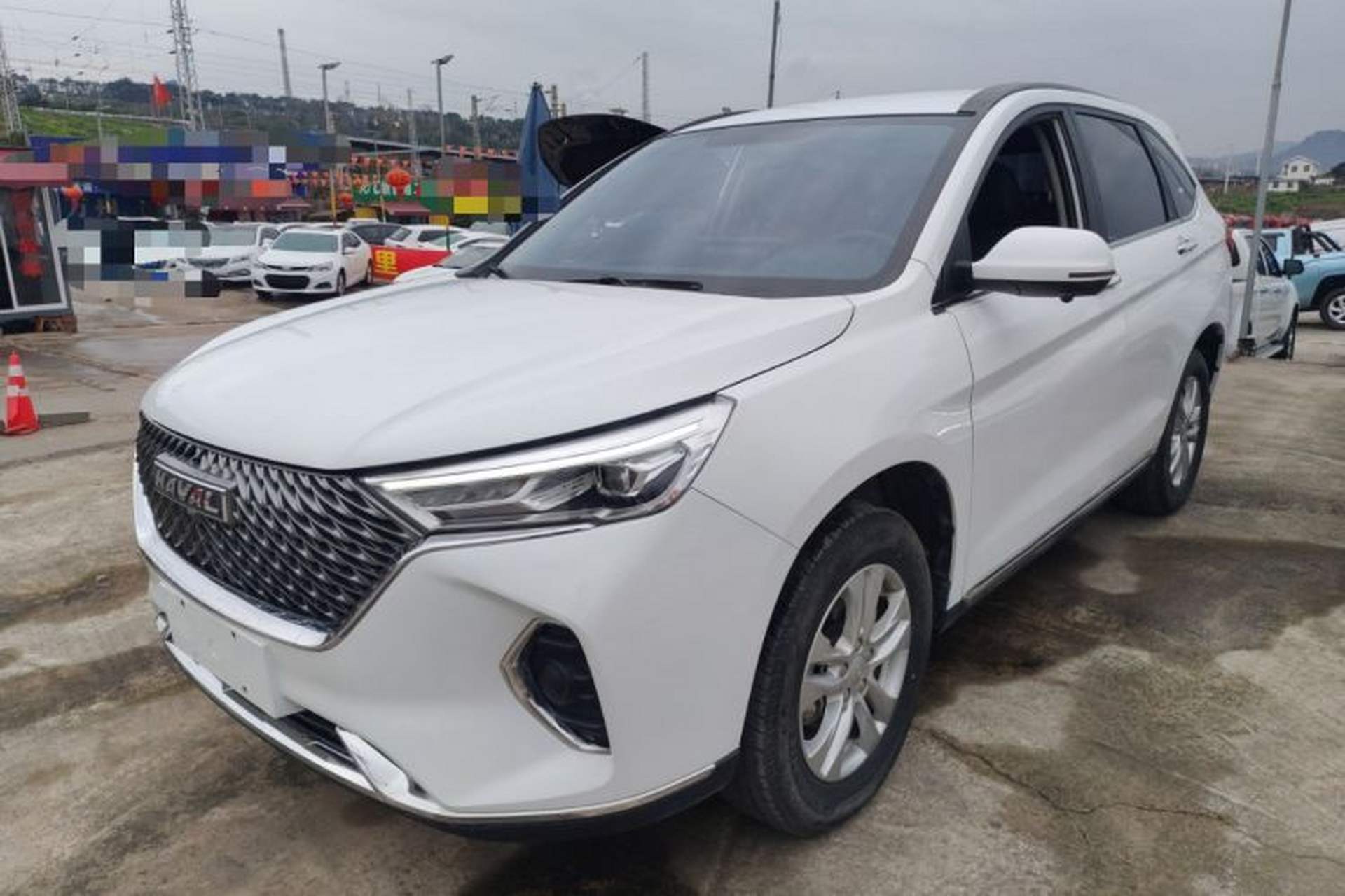 Used Haval M6 2021 PLUS 1.5T DCT Elite Smart Connectivity Model Front Left 45 Deg