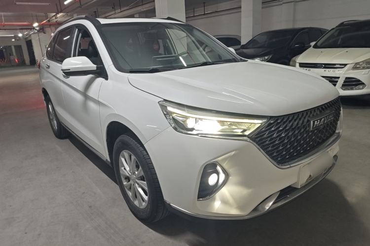 Used Haval M6 2021 PLUS 1.5T DCT Luxury Smart Connectivity Model Front Right 45 Deg